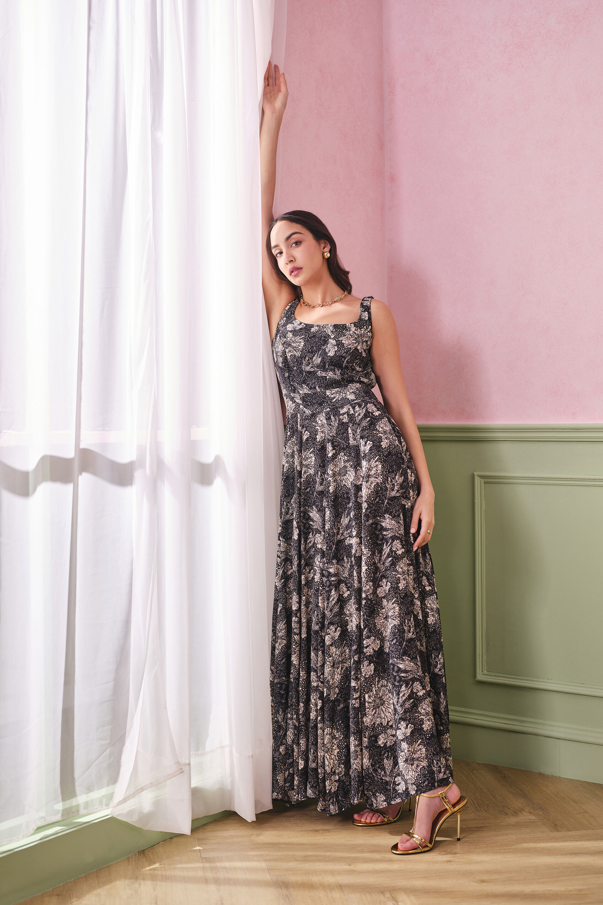 Daisy Dazed Viscose Maxi Dress, Black, image 1